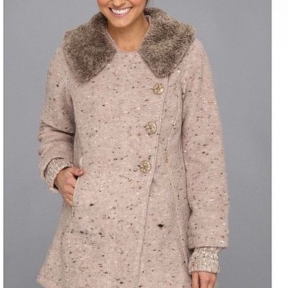 Prana Jackets & Blazers - Prana Lisina Wool peacoat small faux fur collar oatmeal Winter Coat Penny Lane